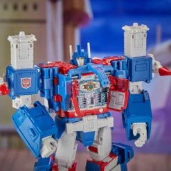 Hasbro Transformers Studio Series Commander Class Action Figure - Ultra Magnus -Children Toys Store f6162 dio tra gen studioseries commander 0008 2000px 300dpi